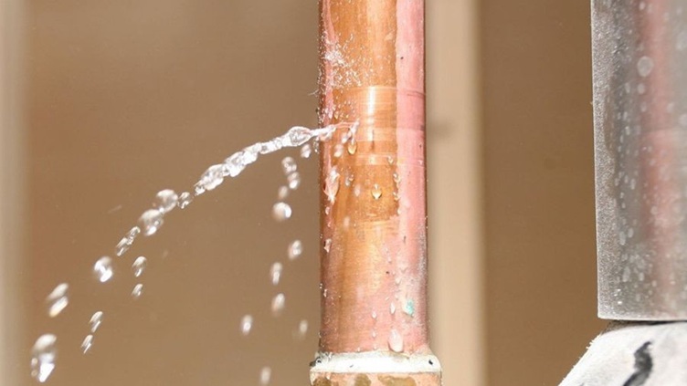 water leaking from pipe